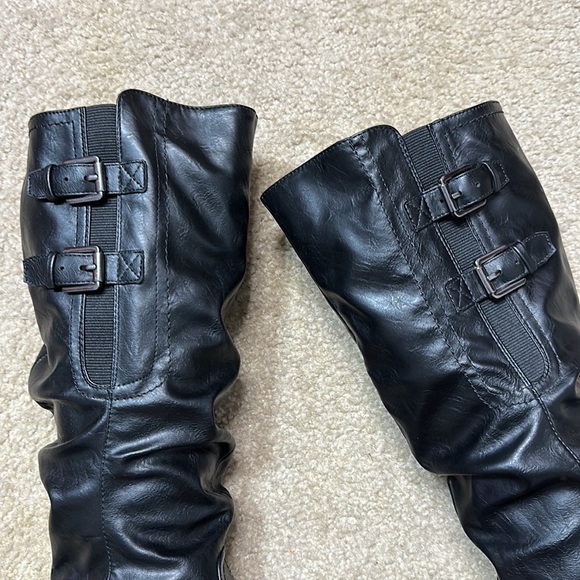 Cliff by White Mountain Knee High Boots - Picture 6 of 7